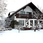 Feldrandlage - Mit Balkon Und Eigenem Parkplatz
