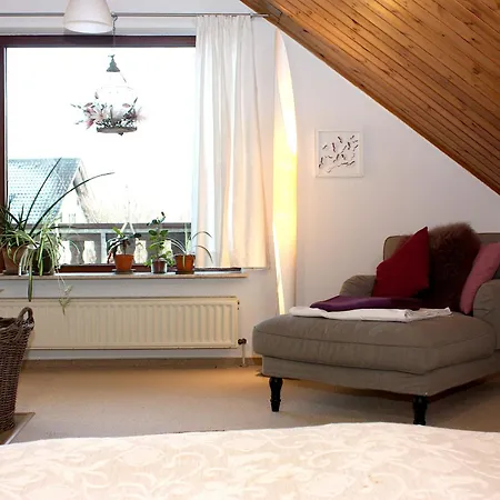 Alloggio in famiglia Feldrandlage - Mit Balkon Und Eigenem Parkplatz Ober-Mörlen