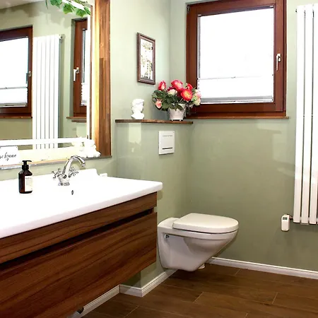 Feldrandlage - Mit Balkon Und Eigenem Parkplatz