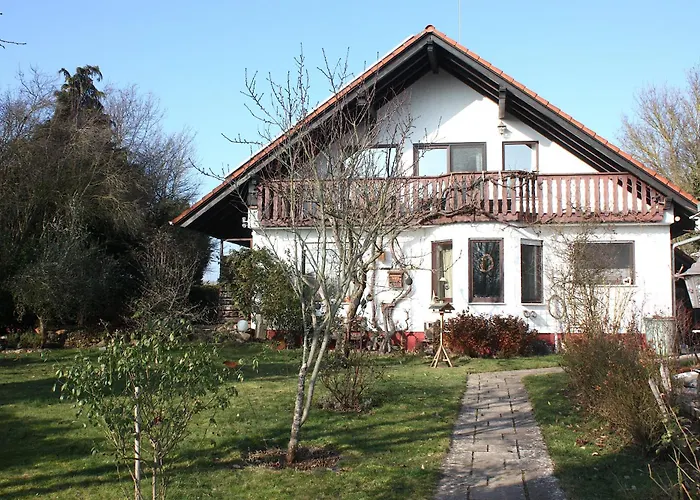 Homestay Feldrandlage - Mit Balkon Und Eigenem Parkplatz Ober-Morlen
