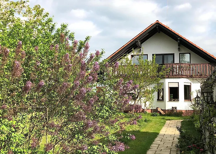 Feldrandlage - Mit Balkon Und Eigenem Parkplatz Ubytování v soukromí