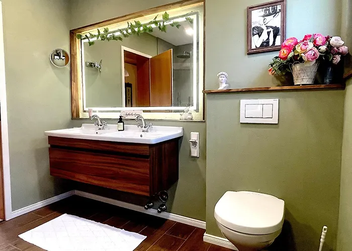 Homestay Feldrandlage - Mit Balkon Und Eigenem Parkplatz