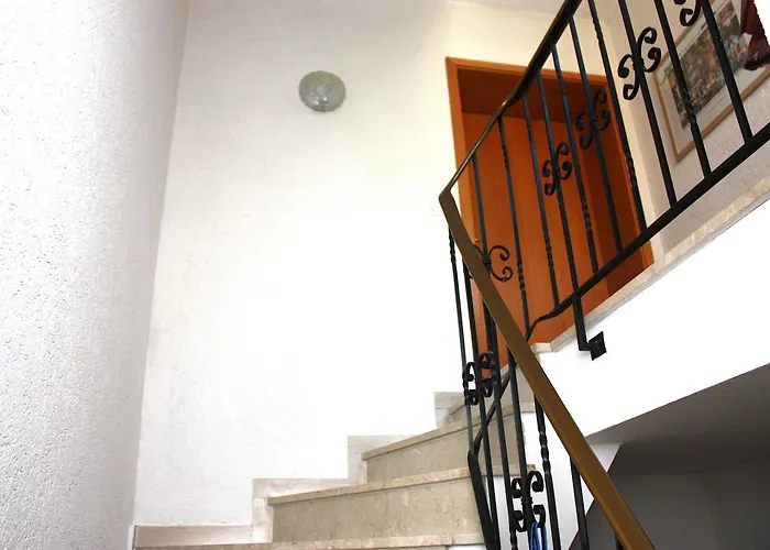 Feldrandlage - Mit Balkon Und Eigenem Parkplatz