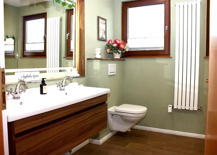 Feldrandlage - Mit Balkon Und Eigenem Parkplatz